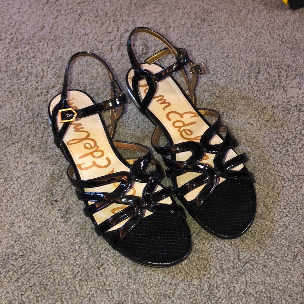 Black Dressy Sandals!